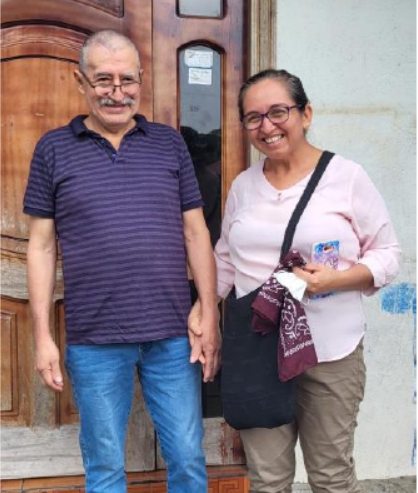 Vicente
                  Pi�aloza and wife, Esperanza